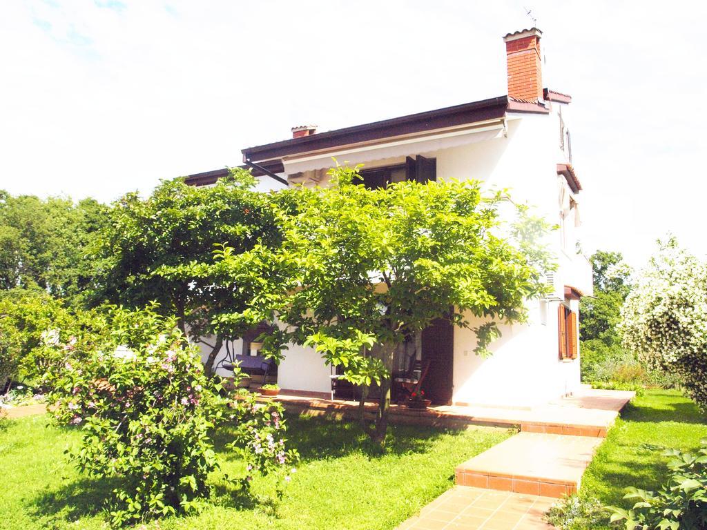 Villa Iva Porec Exterior photo